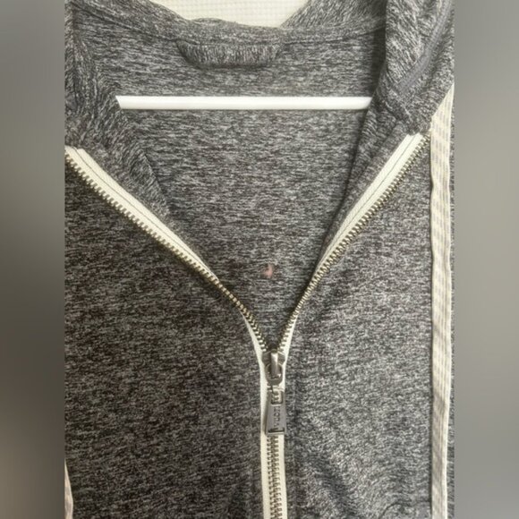 Vuori Heather Gray Zip-Up HaloPerformance Hoodie - Picture 5 of 7